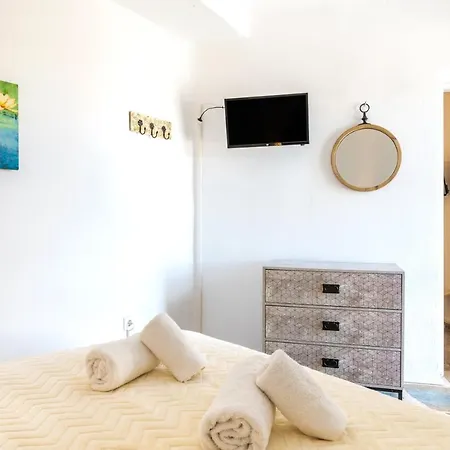 아파트 Yalos Mykonos Ornos Pouli Private W Shared Swimming Pool Mykonos Town